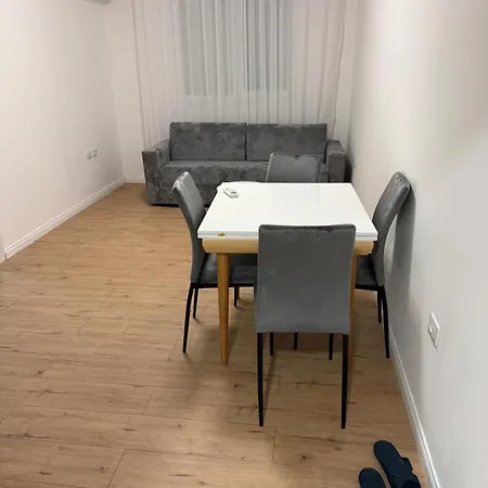 Apartman Gjeta *